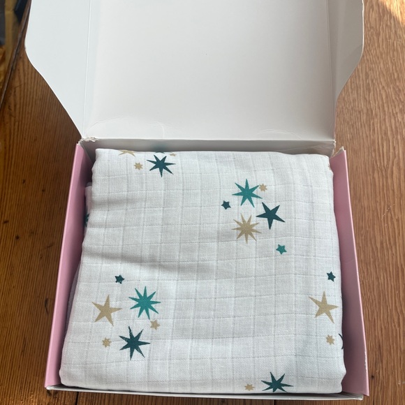 BRAND NEW ORGANIC BABY TOWEL SET - Picture 3 of 3